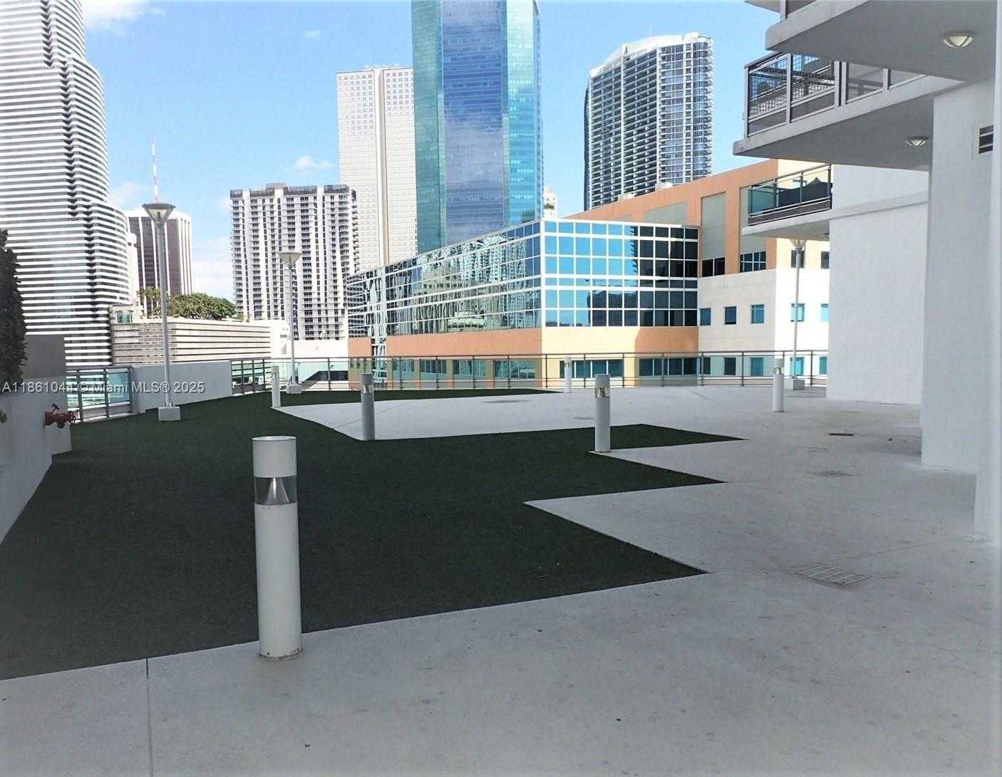 Small Image of 350 SOUTH MIAMI AVE #2105, Miami Number 31