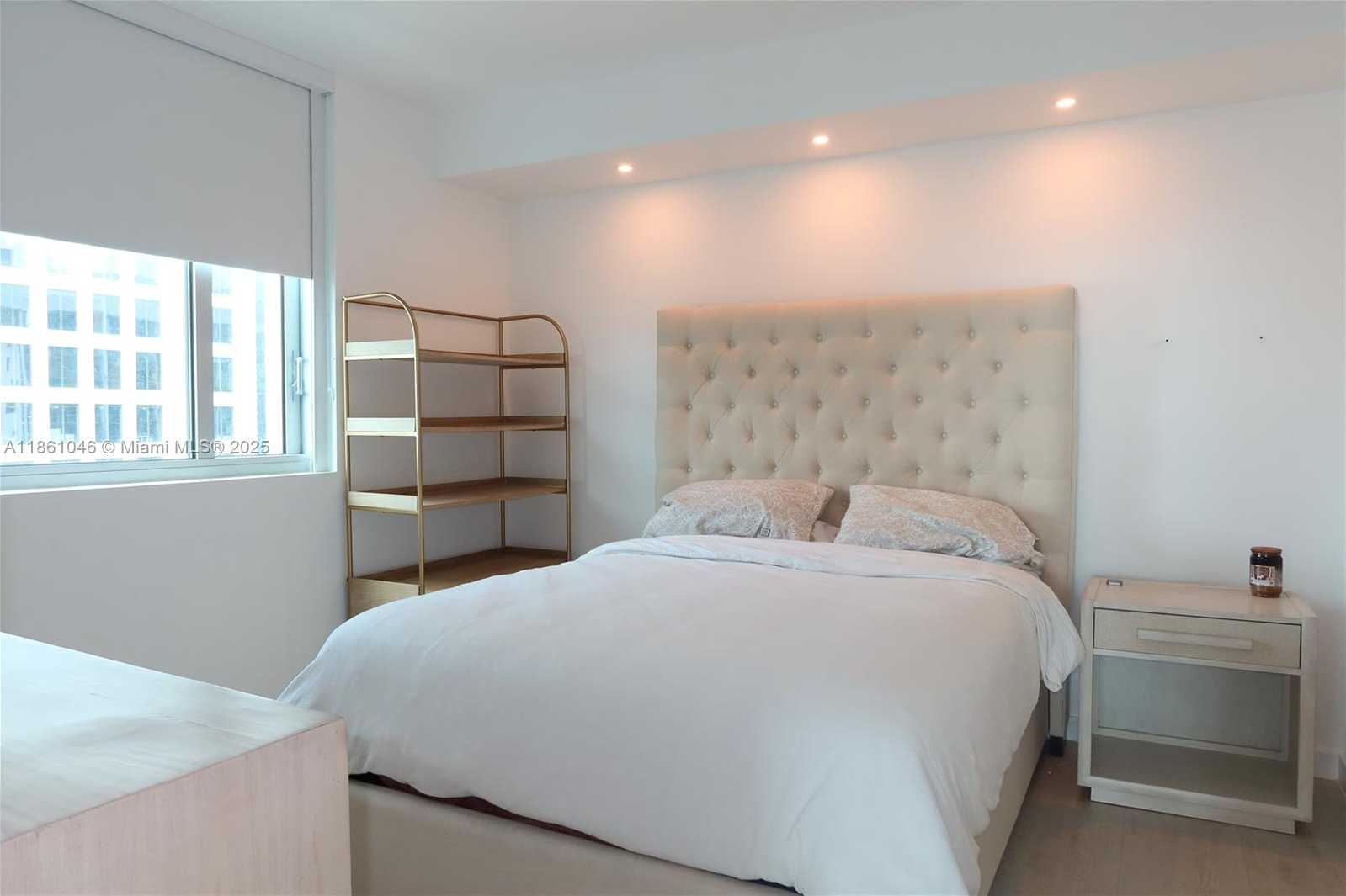 Small Image of 500 BRICKELL AVE #3902, Miami Number 16