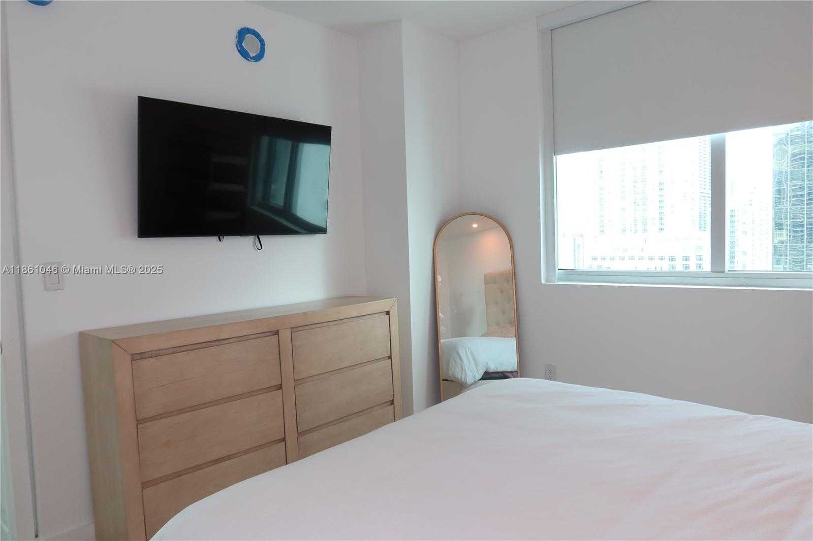 Small Image of 500 BRICKELL AVE #3902, Miami Number 17