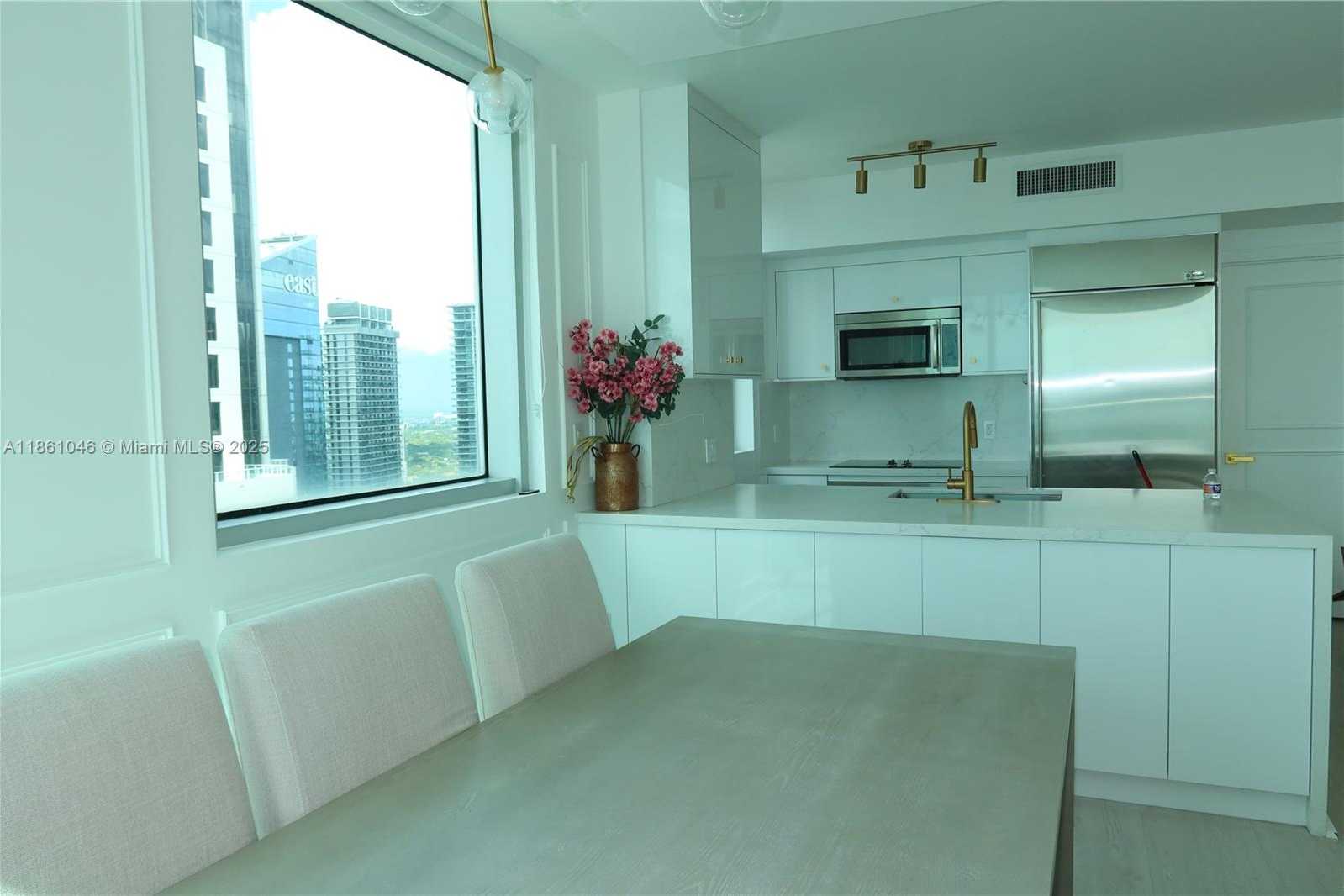 Small Image of 500 BRICKELL AVE #3902, Miami Number 29