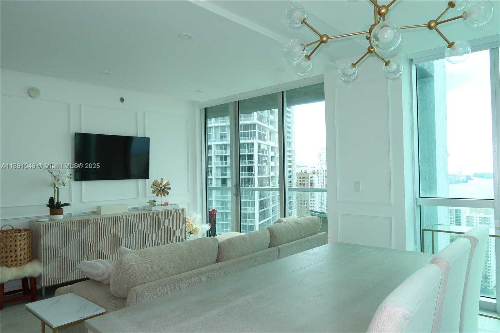Small Image of 500 BRICKELL AVE #3902, Miami Number 3