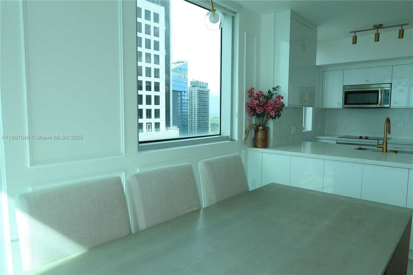 Small Image of 500 BRICKELL AVE #3902, Miami Number 33