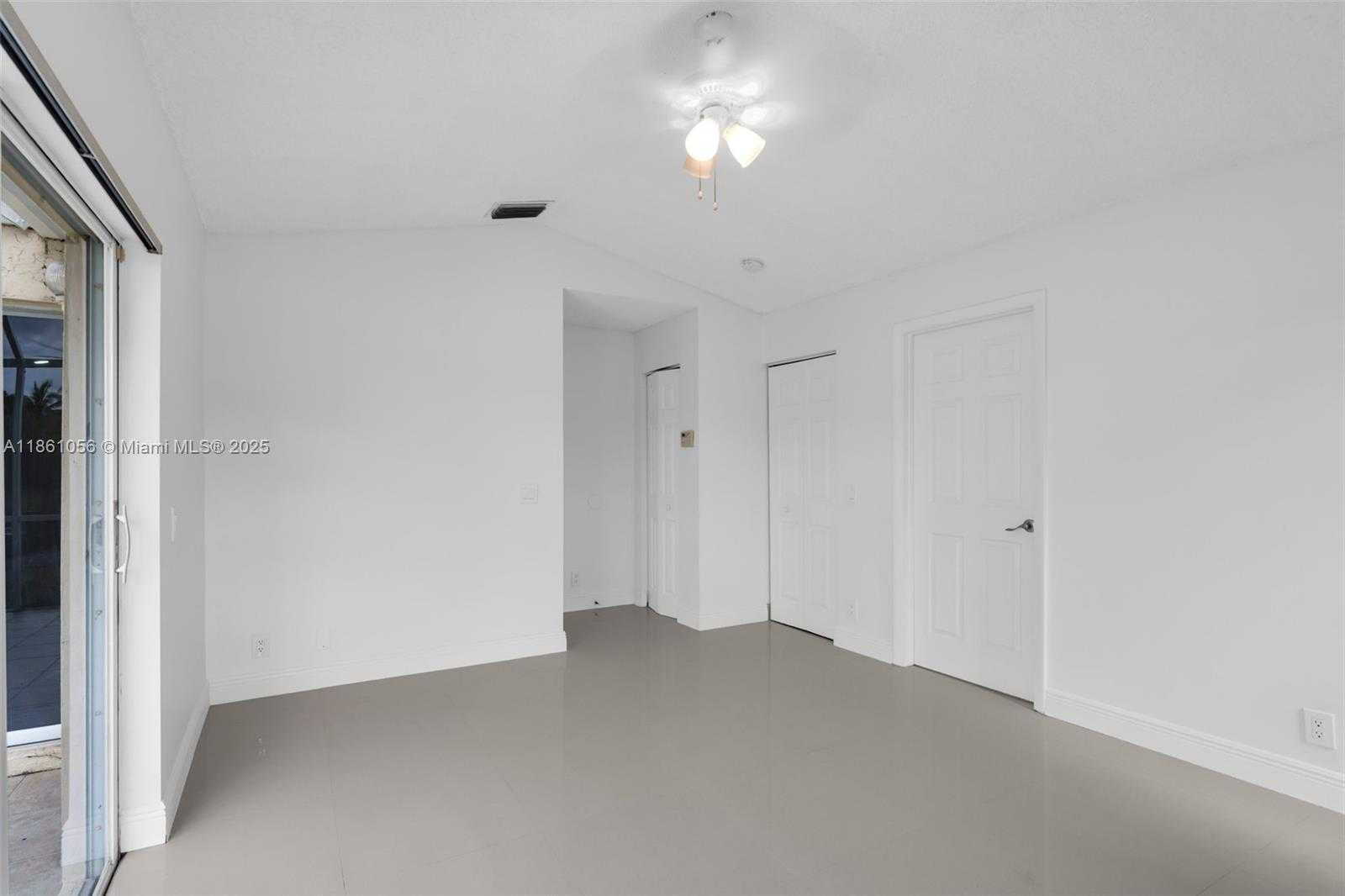 Small Image of 4366 MAHOGANY RIDGE DR, Weston Number 15