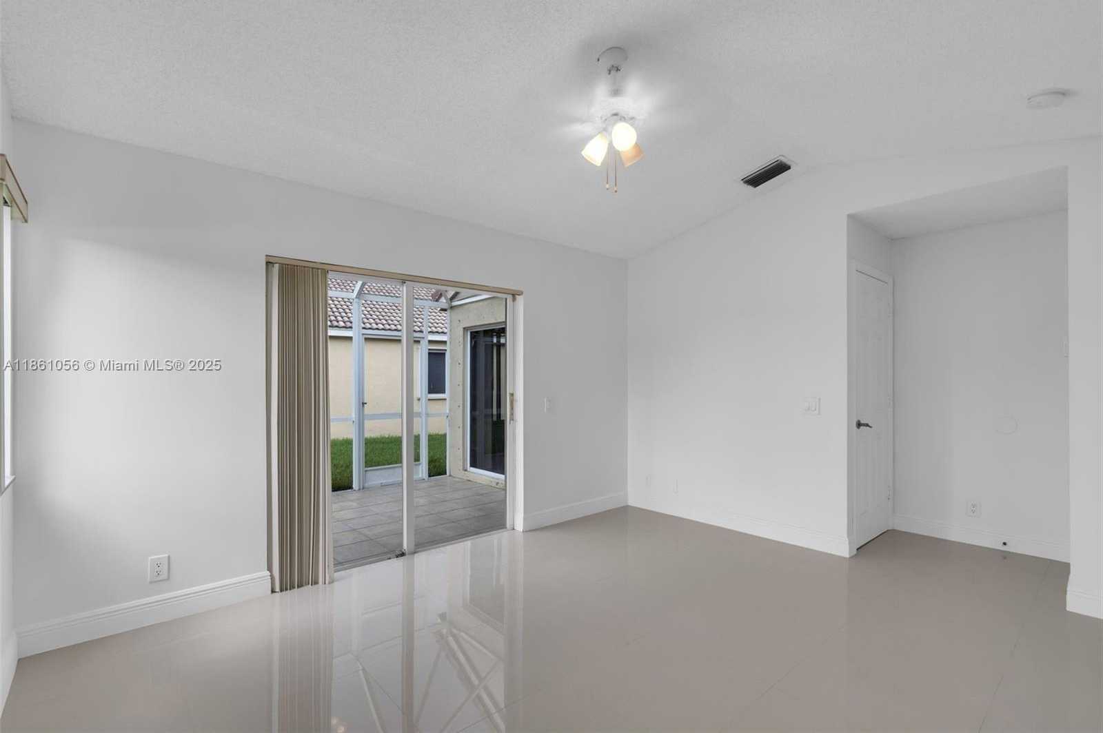 Small Image of 4366 MAHOGANY RIDGE DR, Weston Number 16