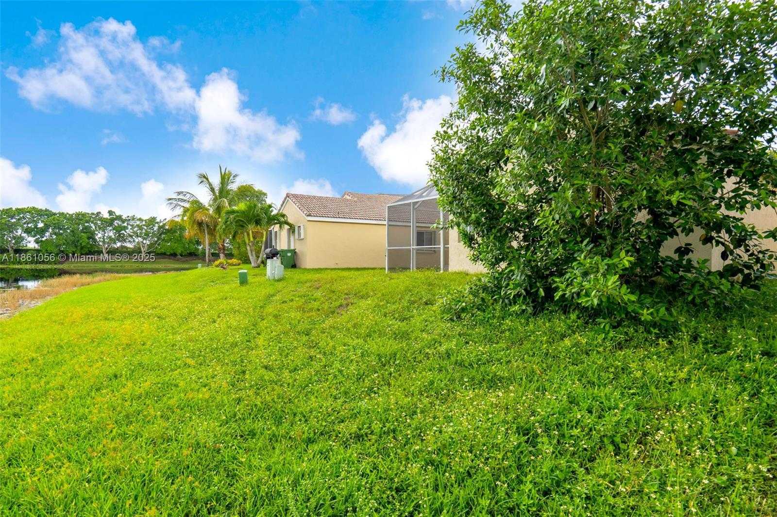 Small Image of 4366 MAHOGANY RIDGE DR, Weston Number 27