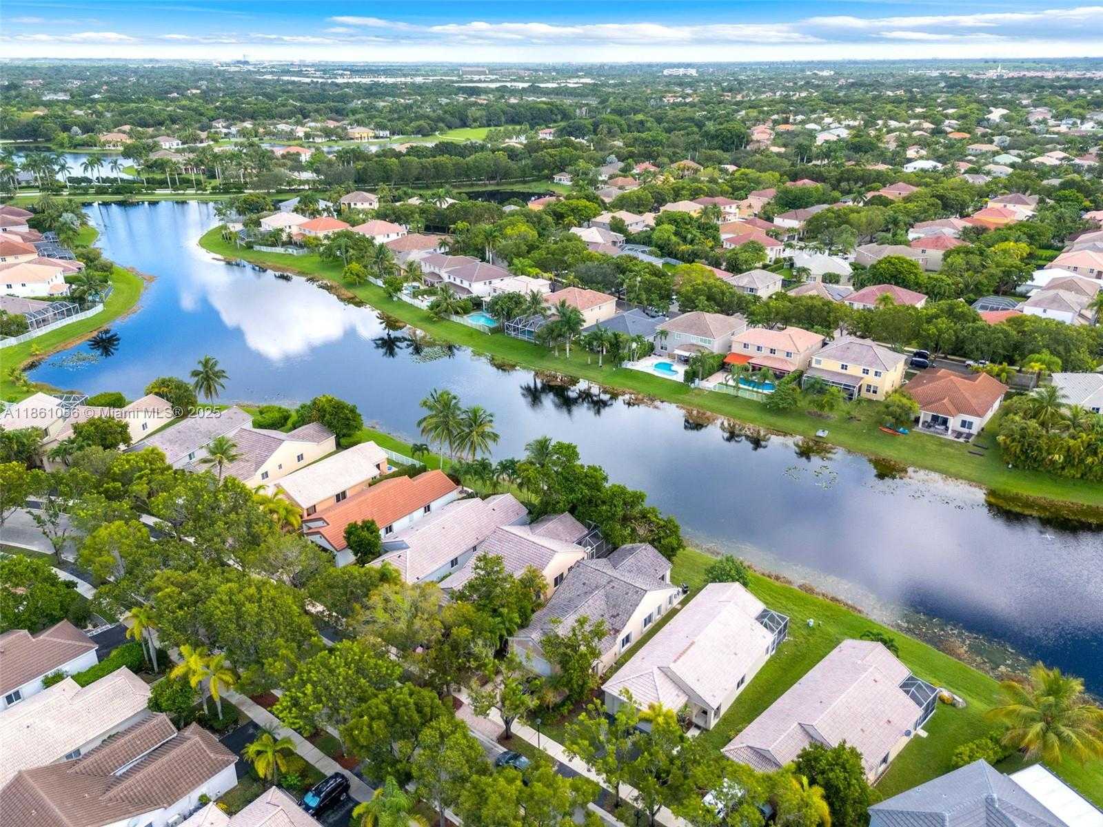 Small Image of 4366 MAHOGANY RIDGE DR, Weston Number 31