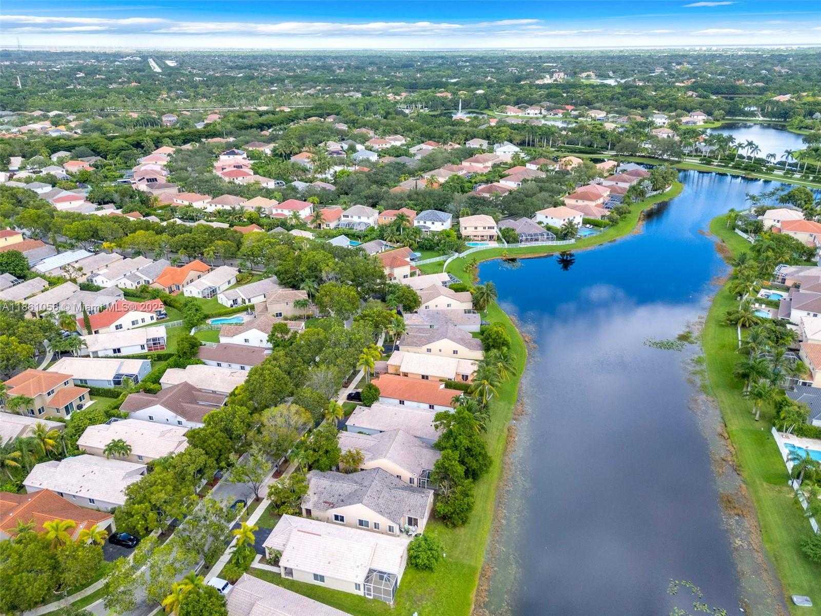 Small Image of 4366 MAHOGANY RIDGE DR, Weston Number 32