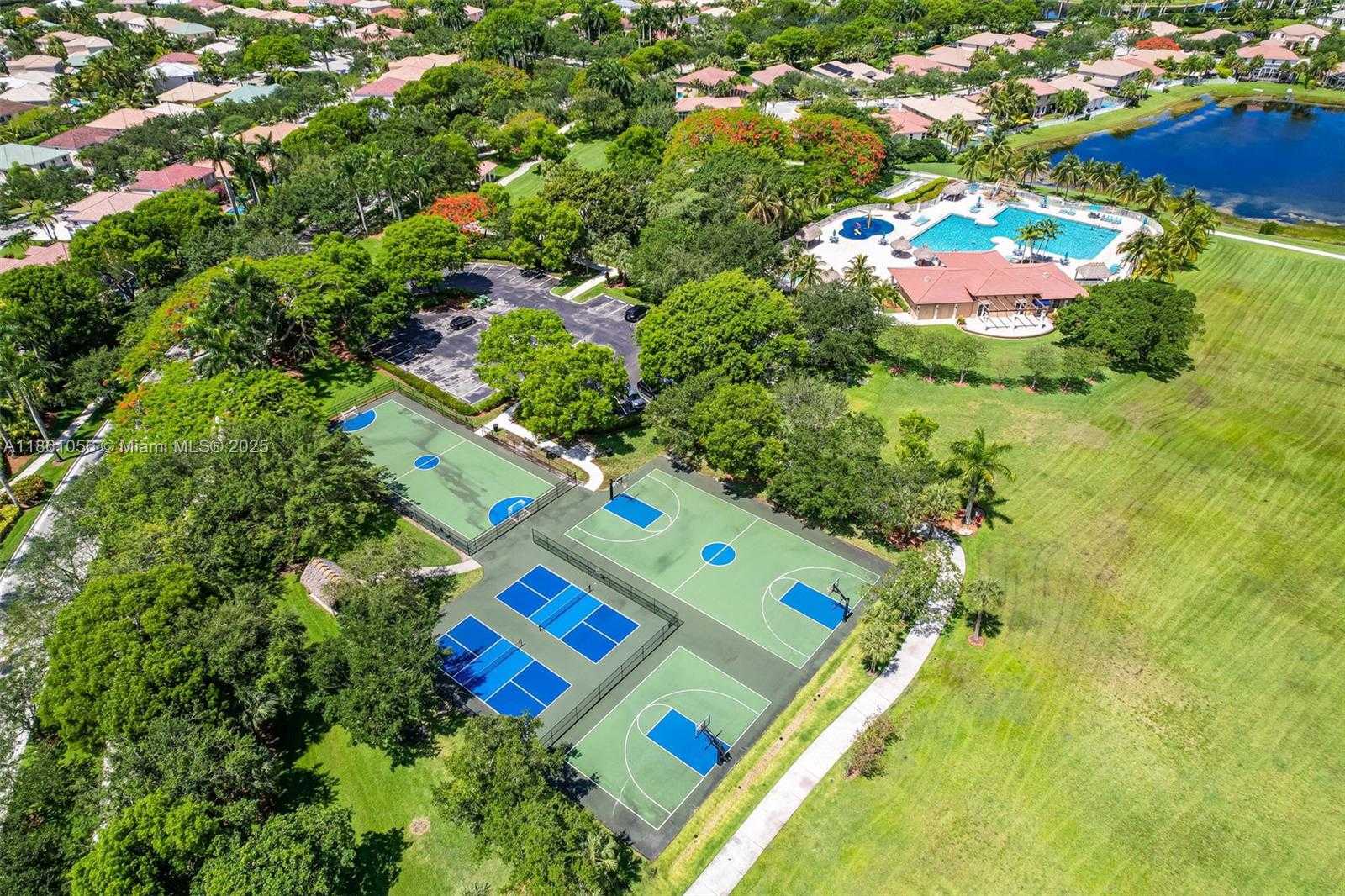 Small Image of 4366 MAHOGANY RIDGE DR, Weston Number 37
