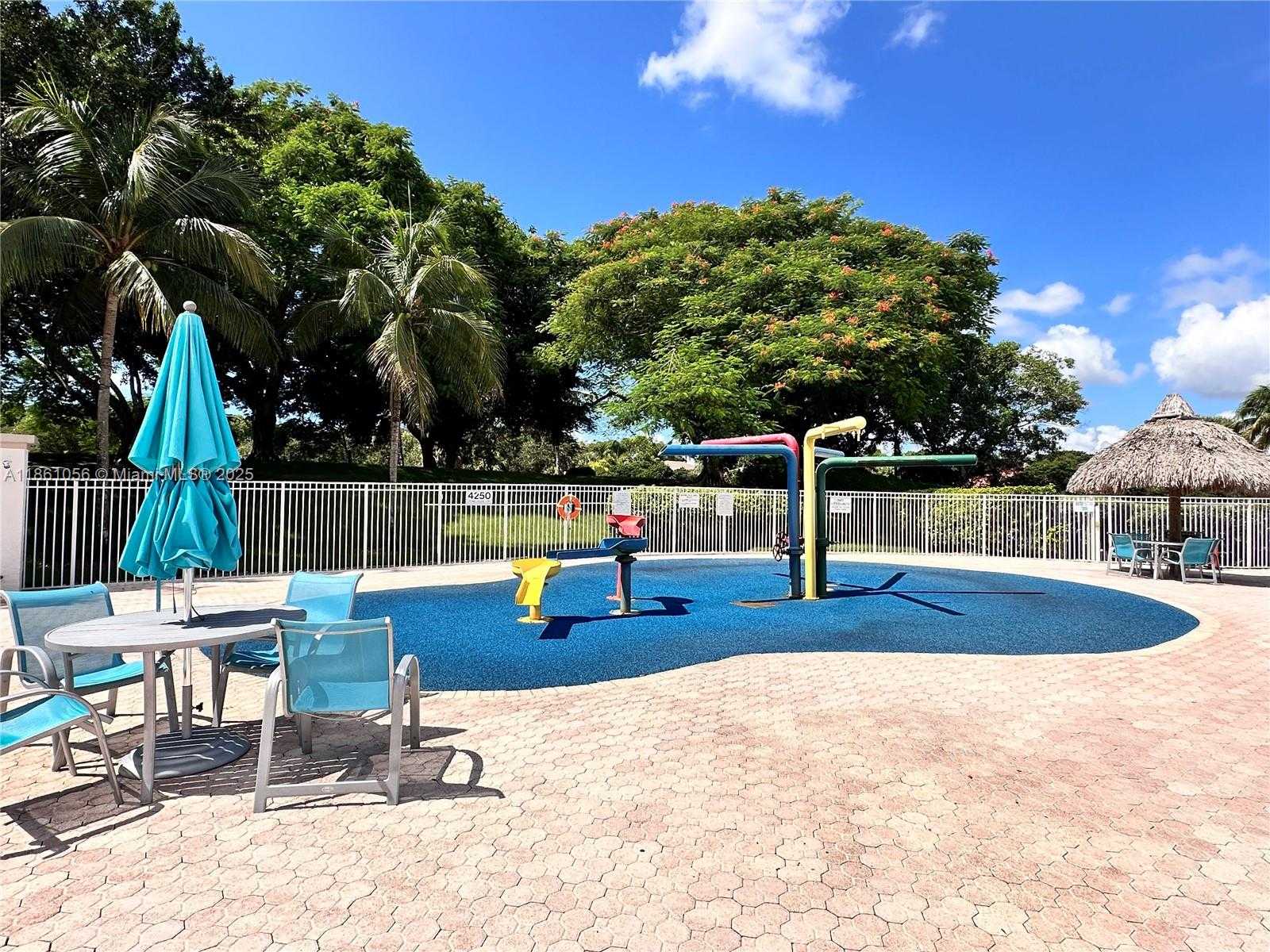 Small Image of 4366 MAHOGANY RIDGE DR, Weston Number 39