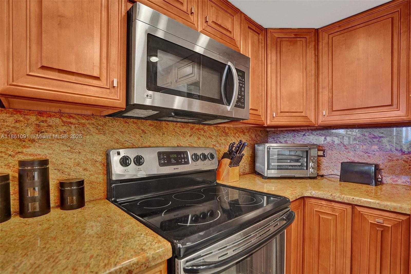 Small Image of 1201 SOUTH OCEAN DR #104N, Hollywood Number 46