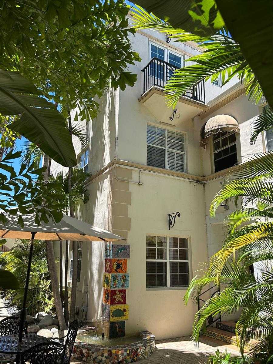 Small Image of 1620 PENNSYLVANIA AVE #206, Miami Beach Number 4
