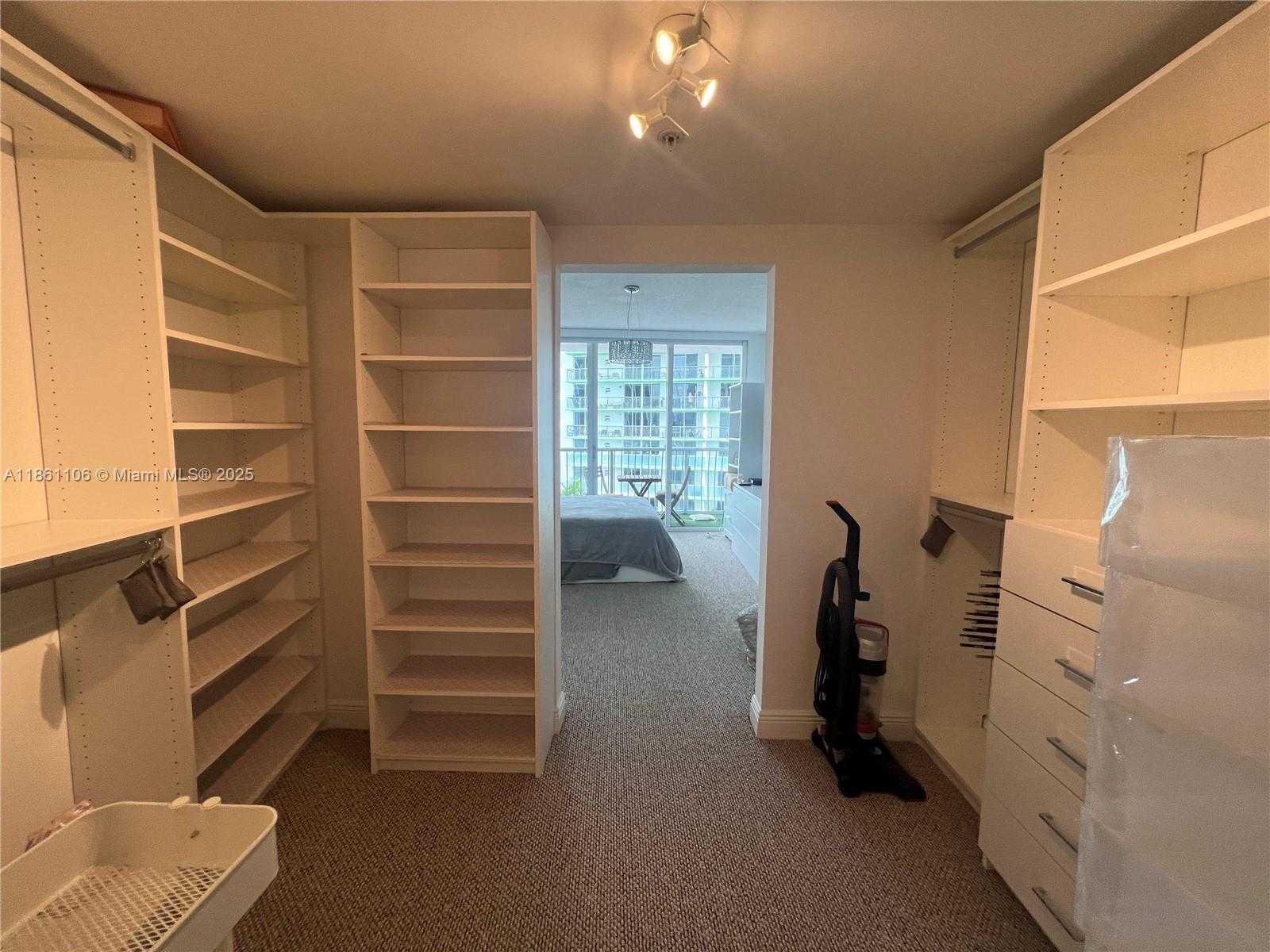 Small Image of 1750 NORTH BAYSHORE #1411, Miami Number 16