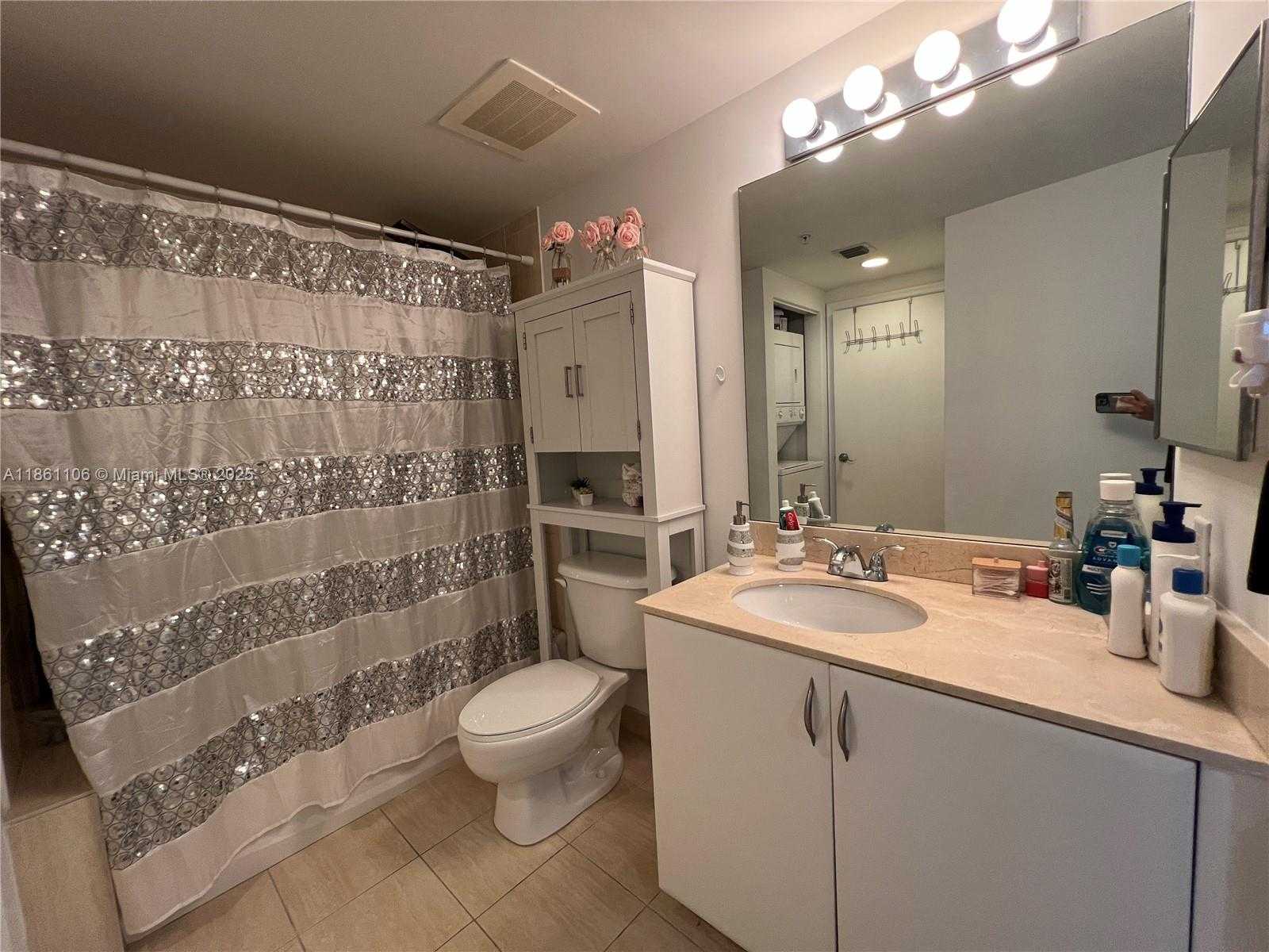 Small Image of 1750 NORTH BAYSHORE #1411, Miami Number 19