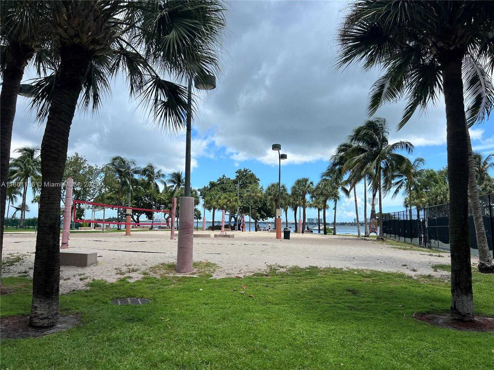 Small Image of 1750 NORTH BAYSHORE #1411, Miami Number 24