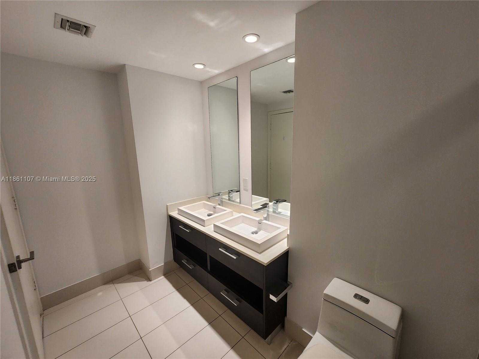 Small Image of 55 SOUTH WEST 9TH ST #1402, Miami Number 13