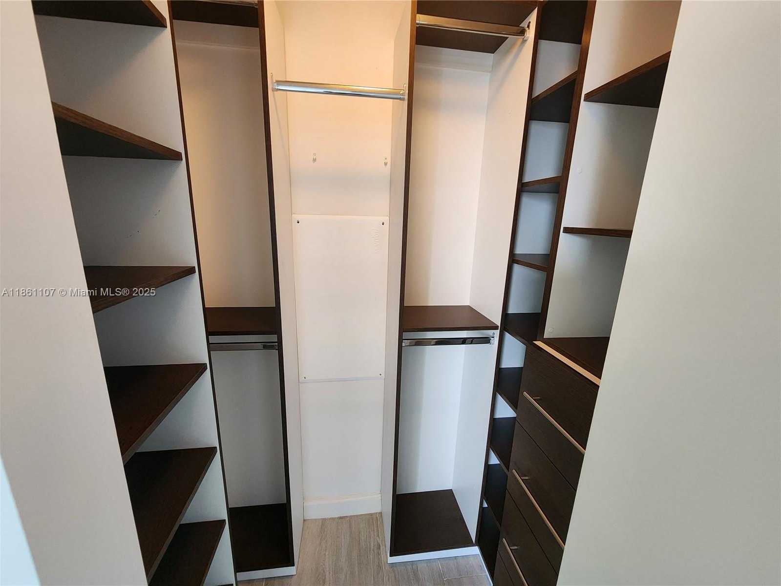 Small Image of 55 SOUTH WEST 9TH ST #1402, Miami Number 16