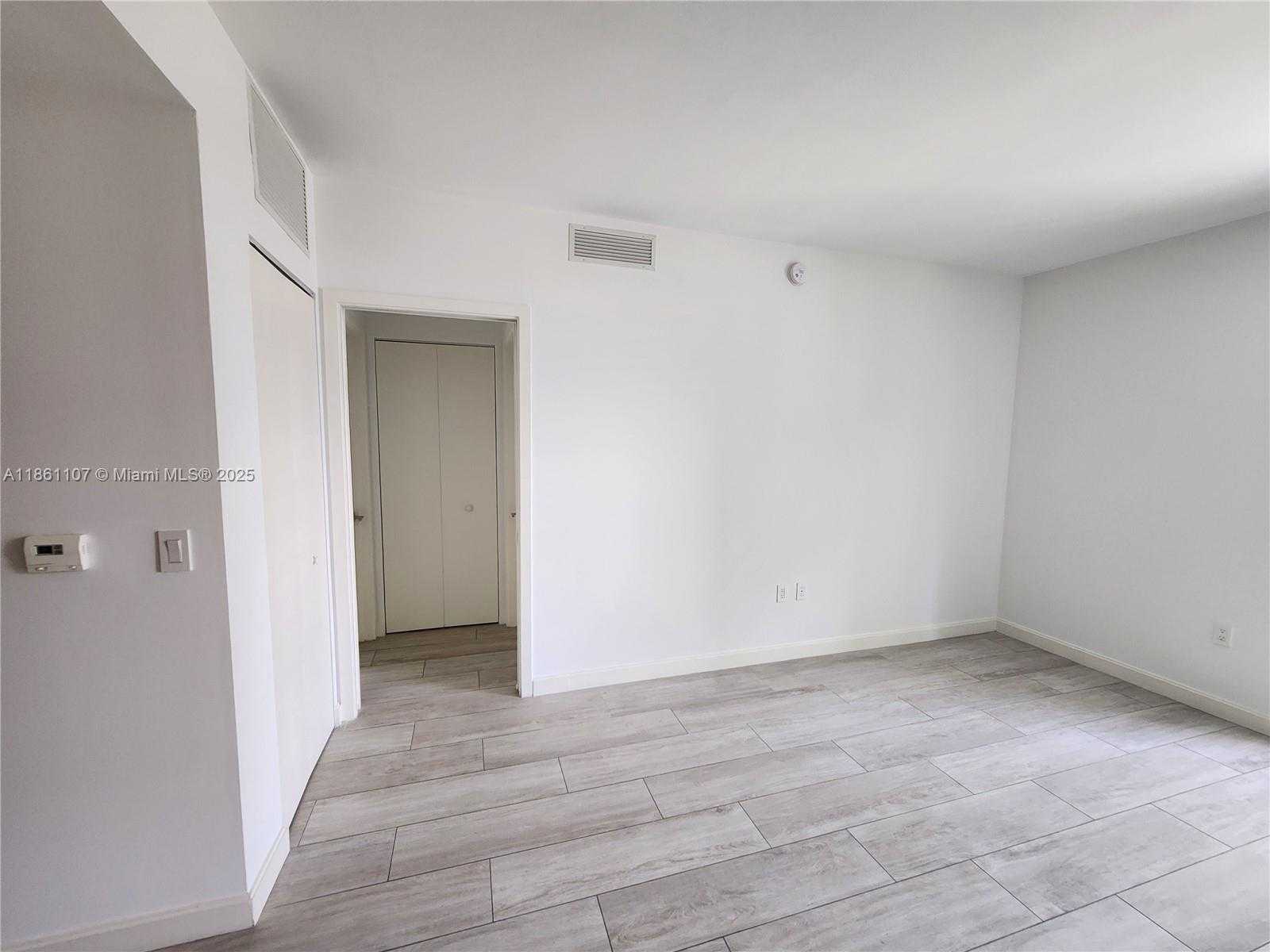 Small Image of 55 SOUTH WEST 9TH ST #1402, Miami Number 6