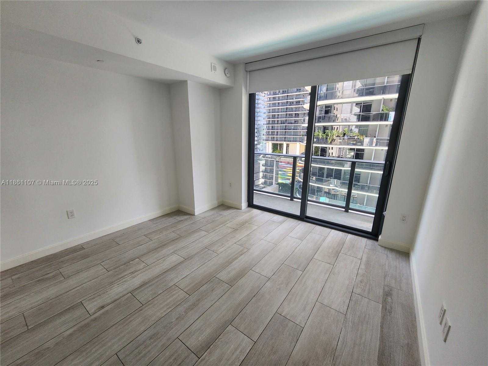 Small Image of 55 SOUTH WEST 9TH ST #1402, Miami Number 9