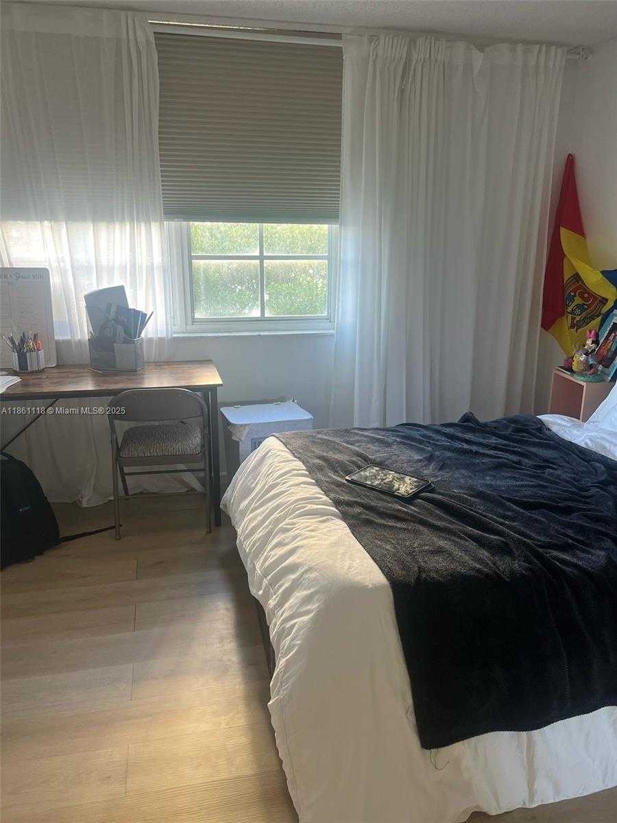 Small Image of 19601 EAST COUNTRY CLUB DR #7308, Aventura Number 23