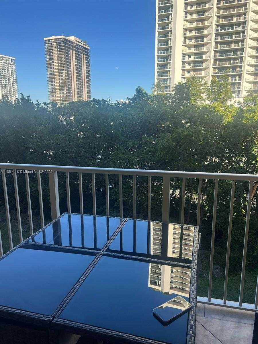 Small Image of 19601 EAST COUNTRY CLUB DR #7308, Aventura Number 3