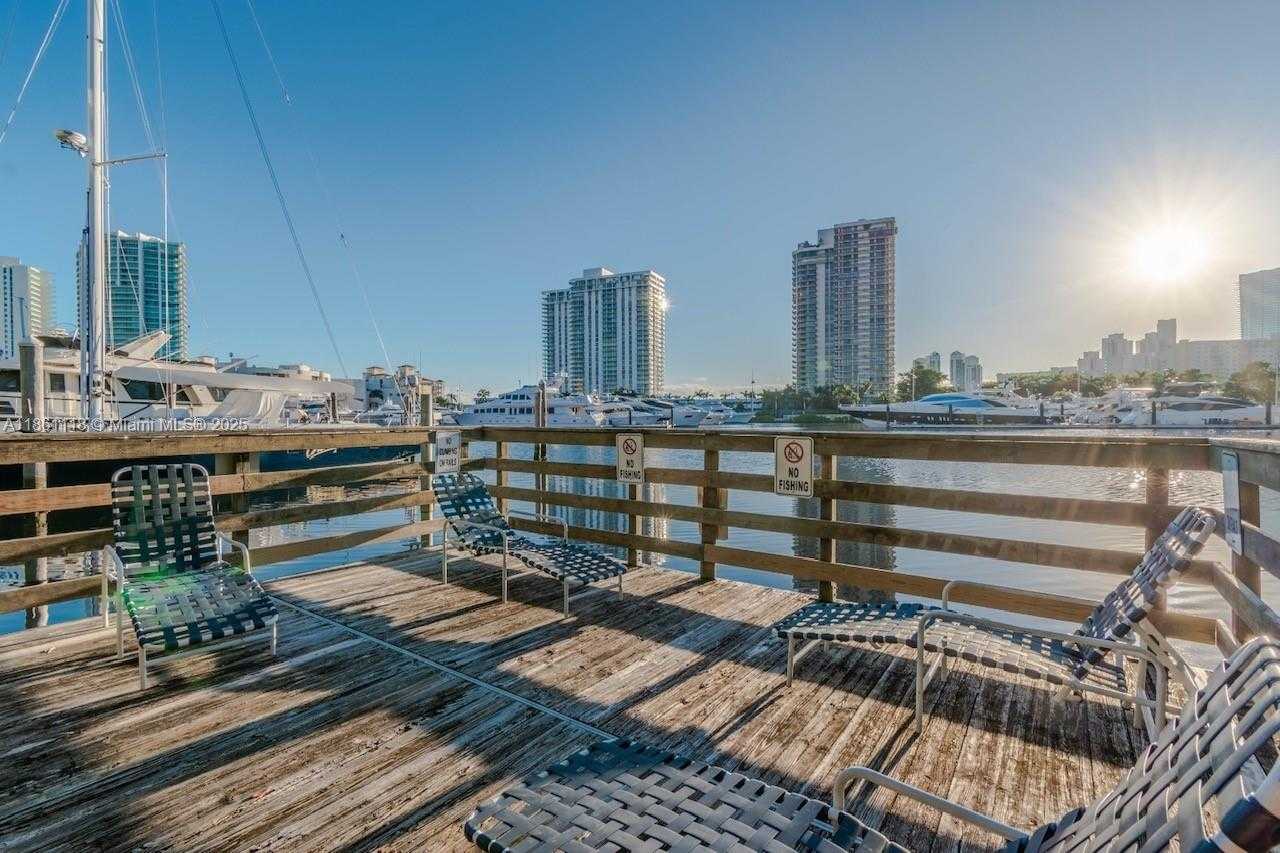 Small Image of 19601 EAST COUNTRY CLUB DR #7308, Aventura Number 36