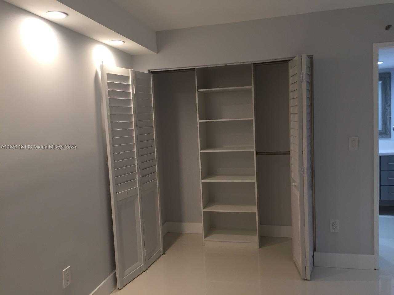 Small Image of 210 174TH ST #1003, Sunny Isles Beach Number 13
