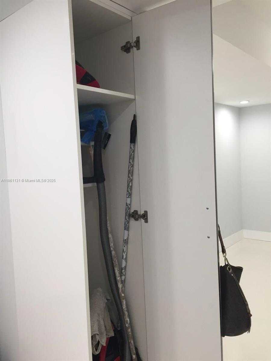Small Image of 210 174TH ST #1003, Sunny Isles Beach Number 7
