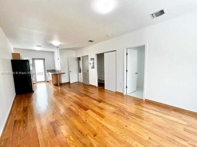 Small Image of 1521 EUCLID AVE #2, Miami Beach Number 6