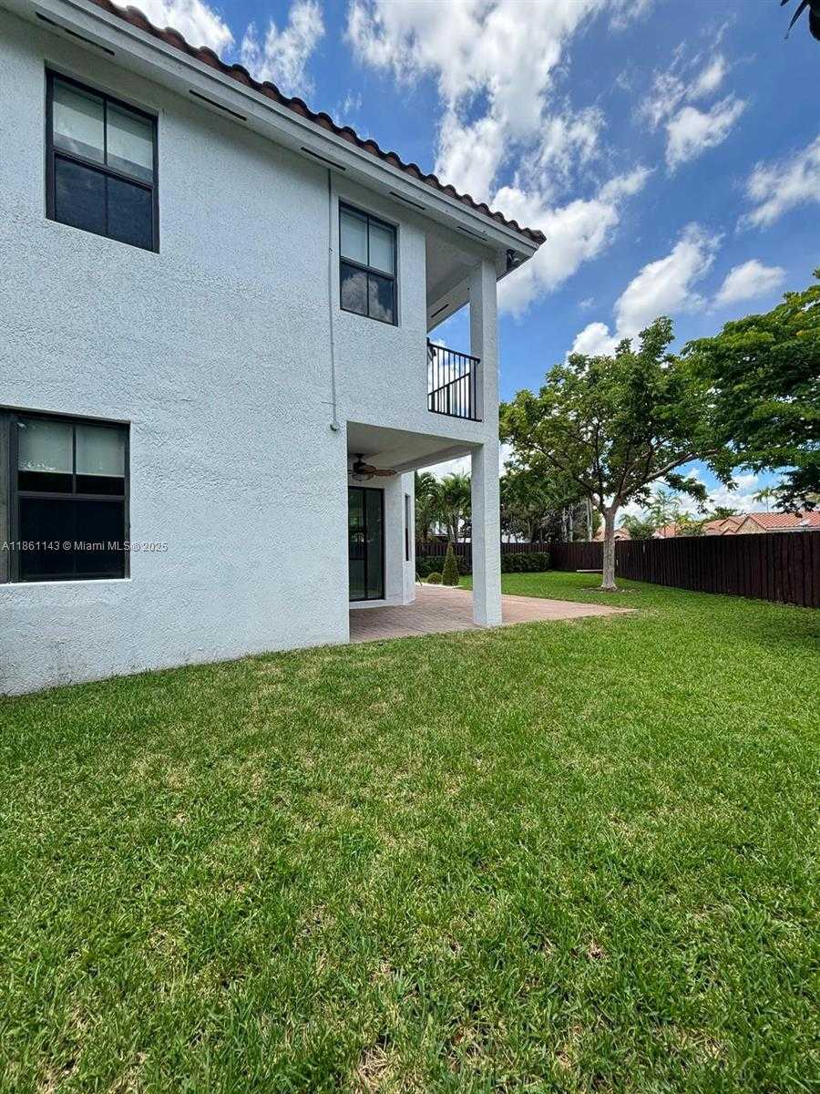 Small Image of 9713 NORTH WEST 8TH TER, Miami Number 55