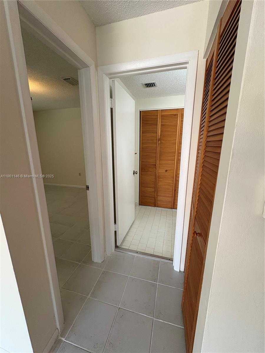 Small Image of 13272 SOUTH WEST 114TH TER #13272, Miami Number 11