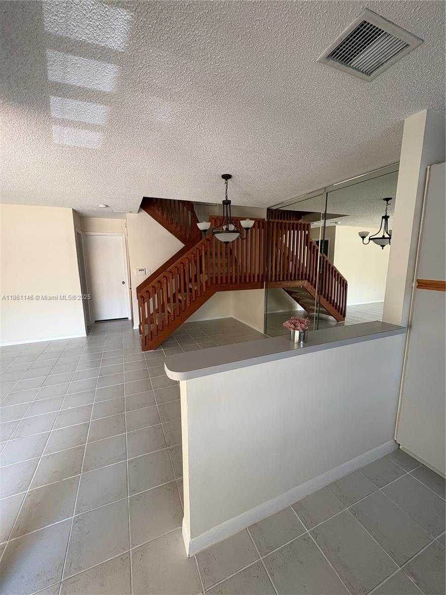 Small Image of 13272 SOUTH WEST 114TH TER #13272, Miami Number 4