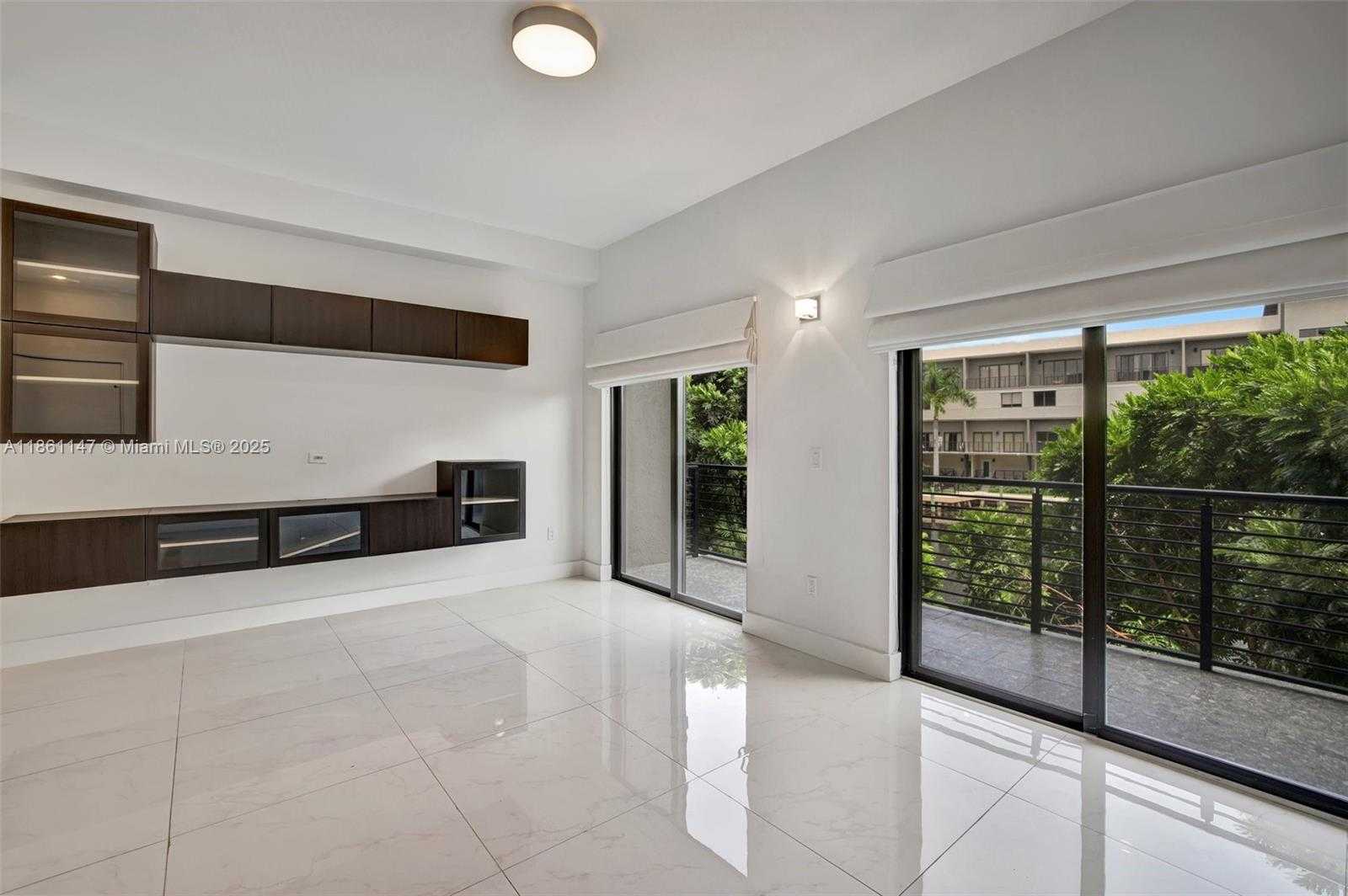 Small Image of 164 SOUTH EAST 4TH TER, Pompano Beach Number 11