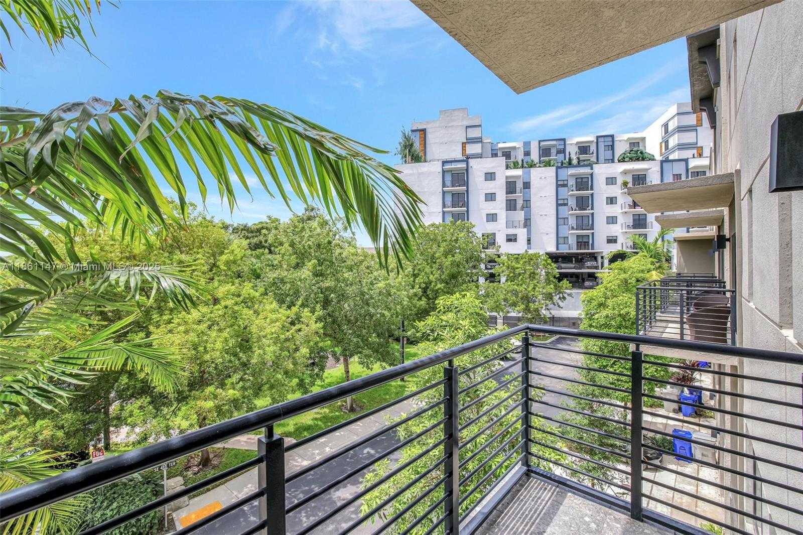 Small Image of 164 SOUTH EAST 4TH TER, Pompano Beach Number 19