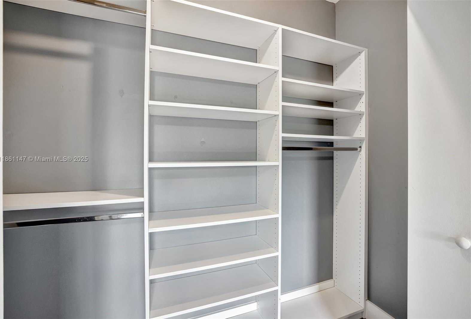 Small Image of 164 SOUTH EAST 4TH TER, Pompano Beach Number 36