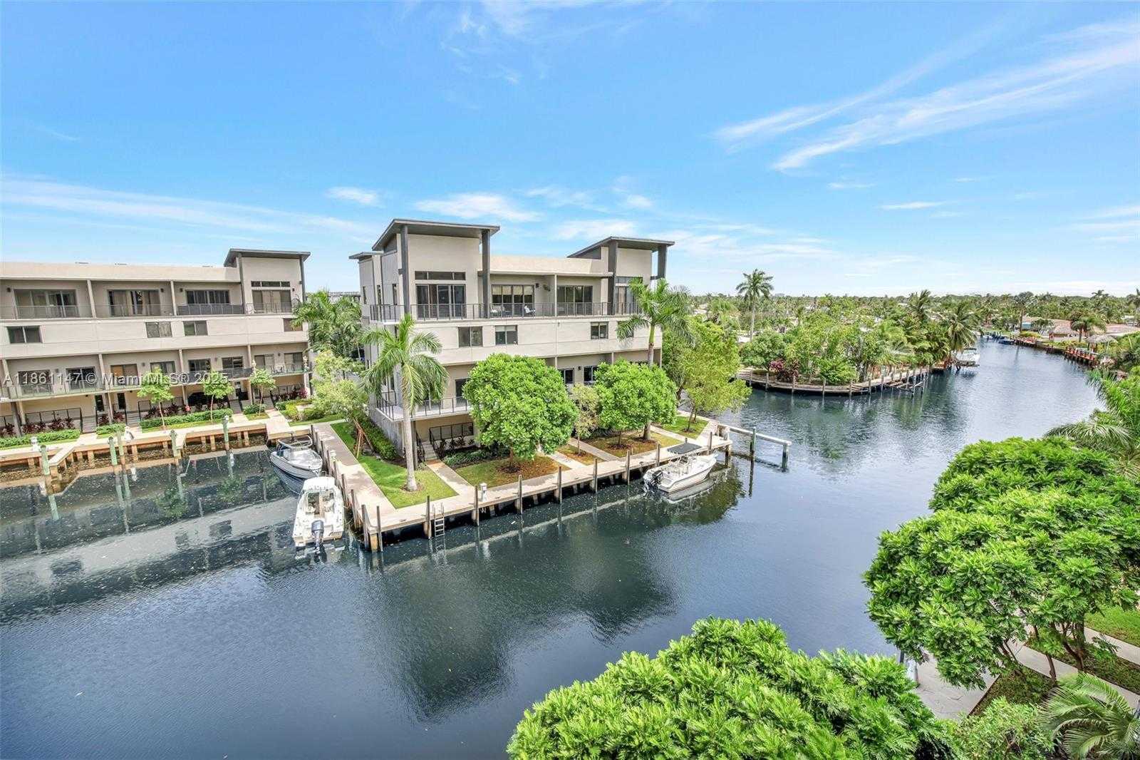 Small Image of 164 SOUTH EAST 4TH TER, Pompano Beach Number 47