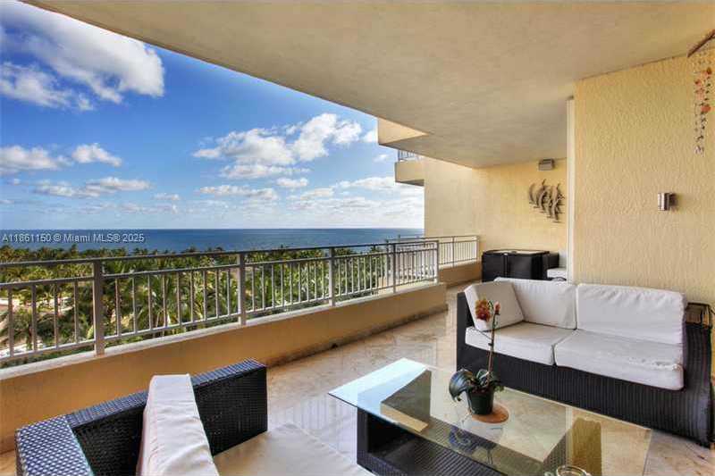Small Image of 799 CRANDON BL #807, Key Biscayne Number 17