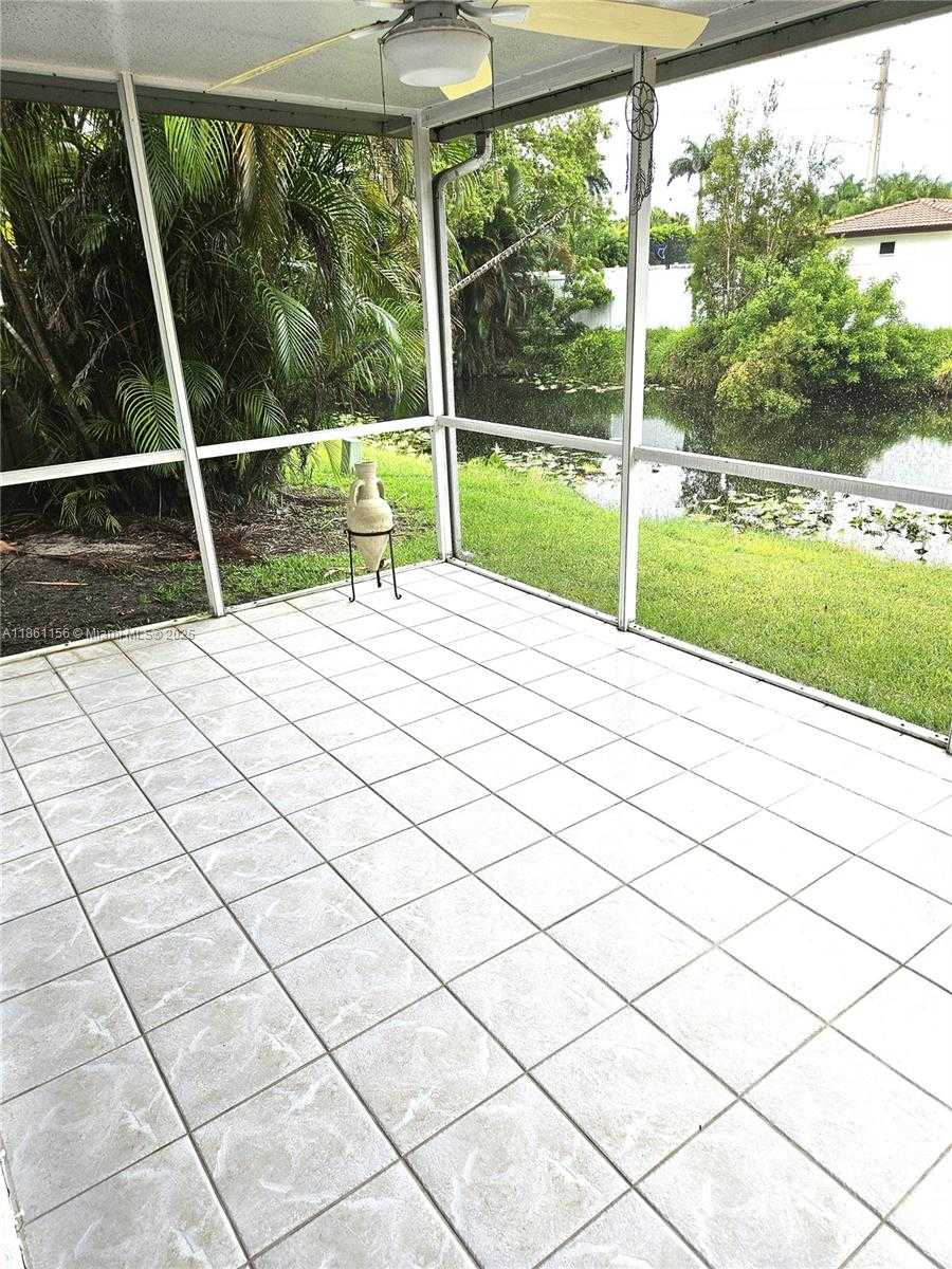 Small Image of 405 KELLY LN #405, Weston Number 24