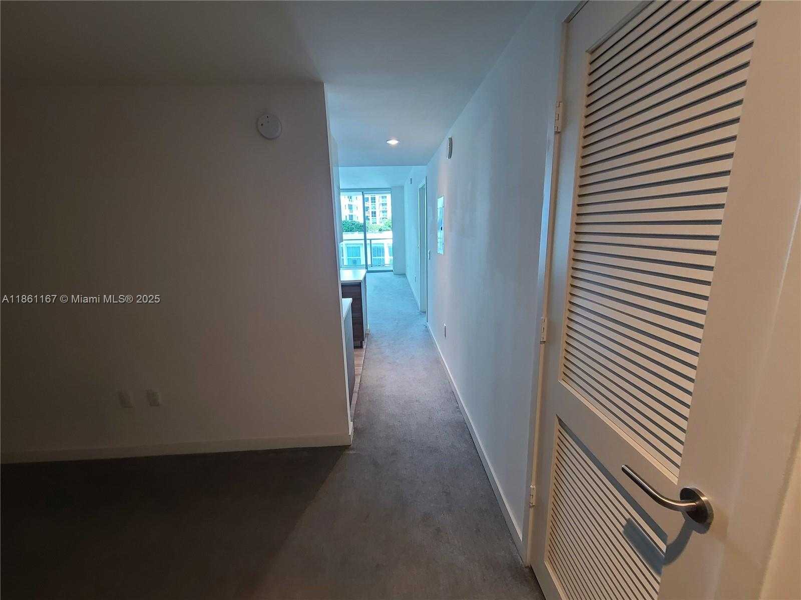 Small Image of 1100 SOUTH MIAMI AVE #1211, Miami Number 19