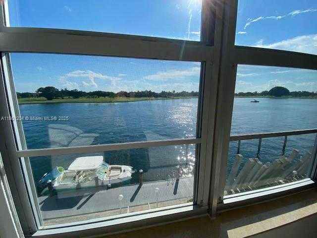 Small Image of 9250 WEST BAY HARBOR DR #3B, Bay Harbor Islands Number 19