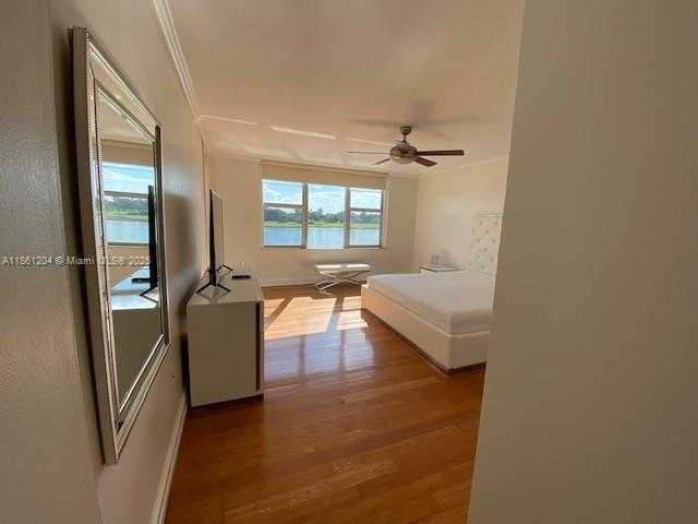 Small Image of 9250 WEST BAY HARBOR DR #3B, Bay Harbor Islands Number 29