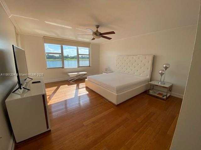 Small Image of 9250 WEST BAY HARBOR DR #3B, Bay Harbor Islands Number 30