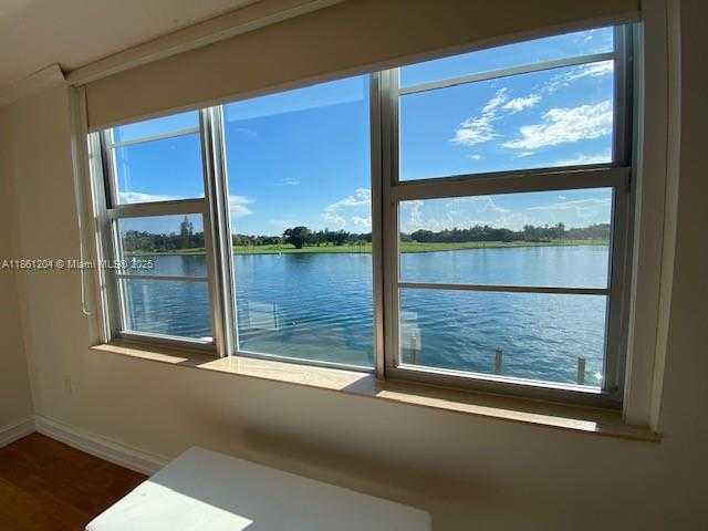 Small Image of 9250 WEST BAY HARBOR DR #3B, Bay Harbor Islands Number 31