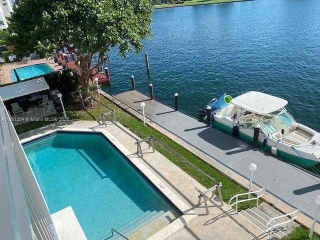 Small Image of 9250 WEST BAY HARBOR DR #3B, Bay Harbor Islands Number 4