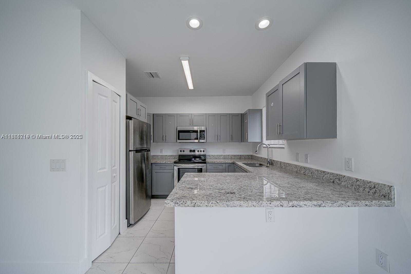 Small Image of 14750 NORTH EAST 7TH AVE #14752, Miami Number 21