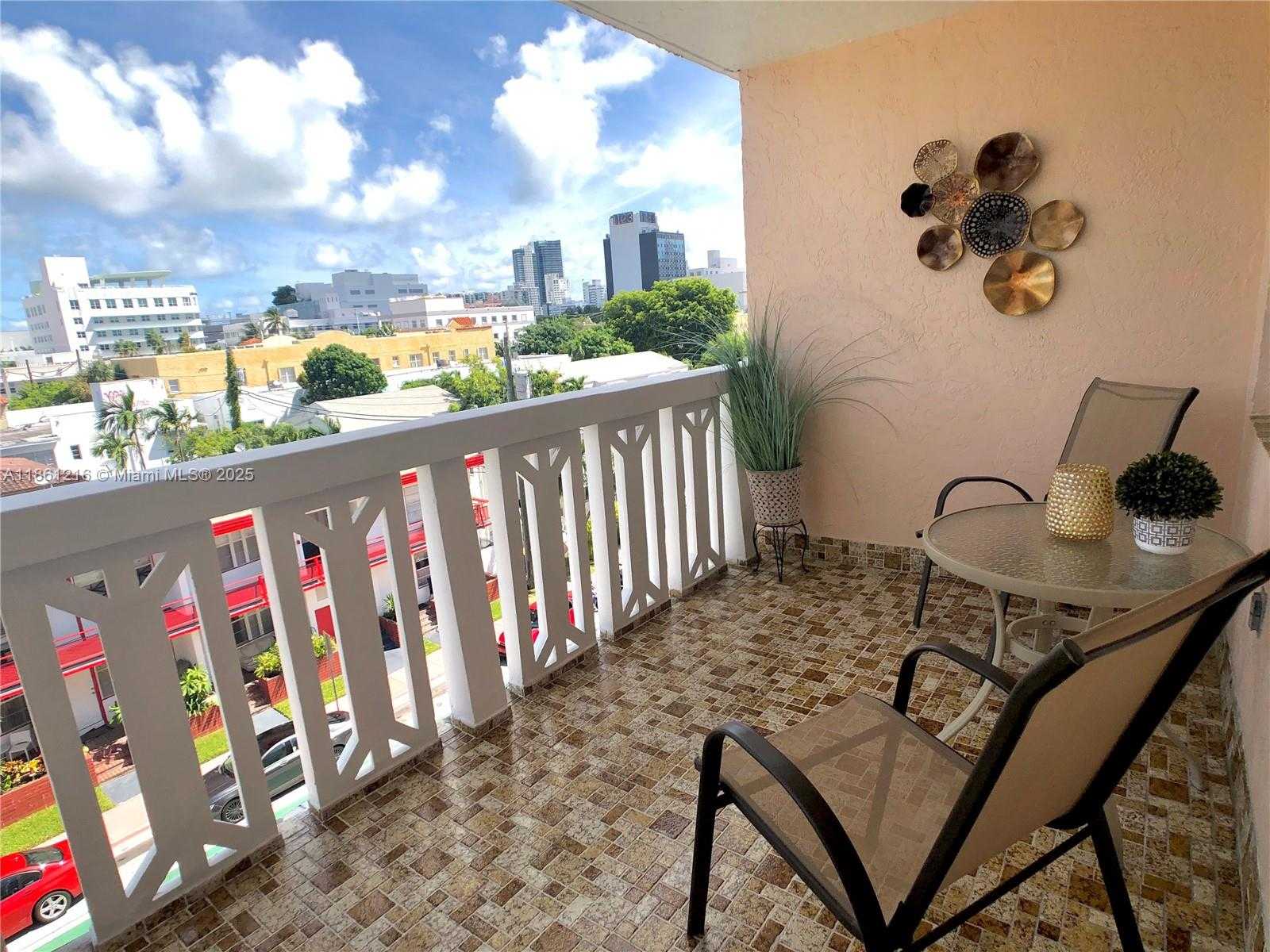 Small Image of 1575 EUCLID AVE #503, Miami Beach Number 10