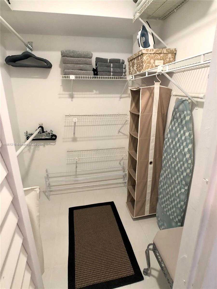 Small Image of 1575 EUCLID AVE #503, Miami Beach Number 9
