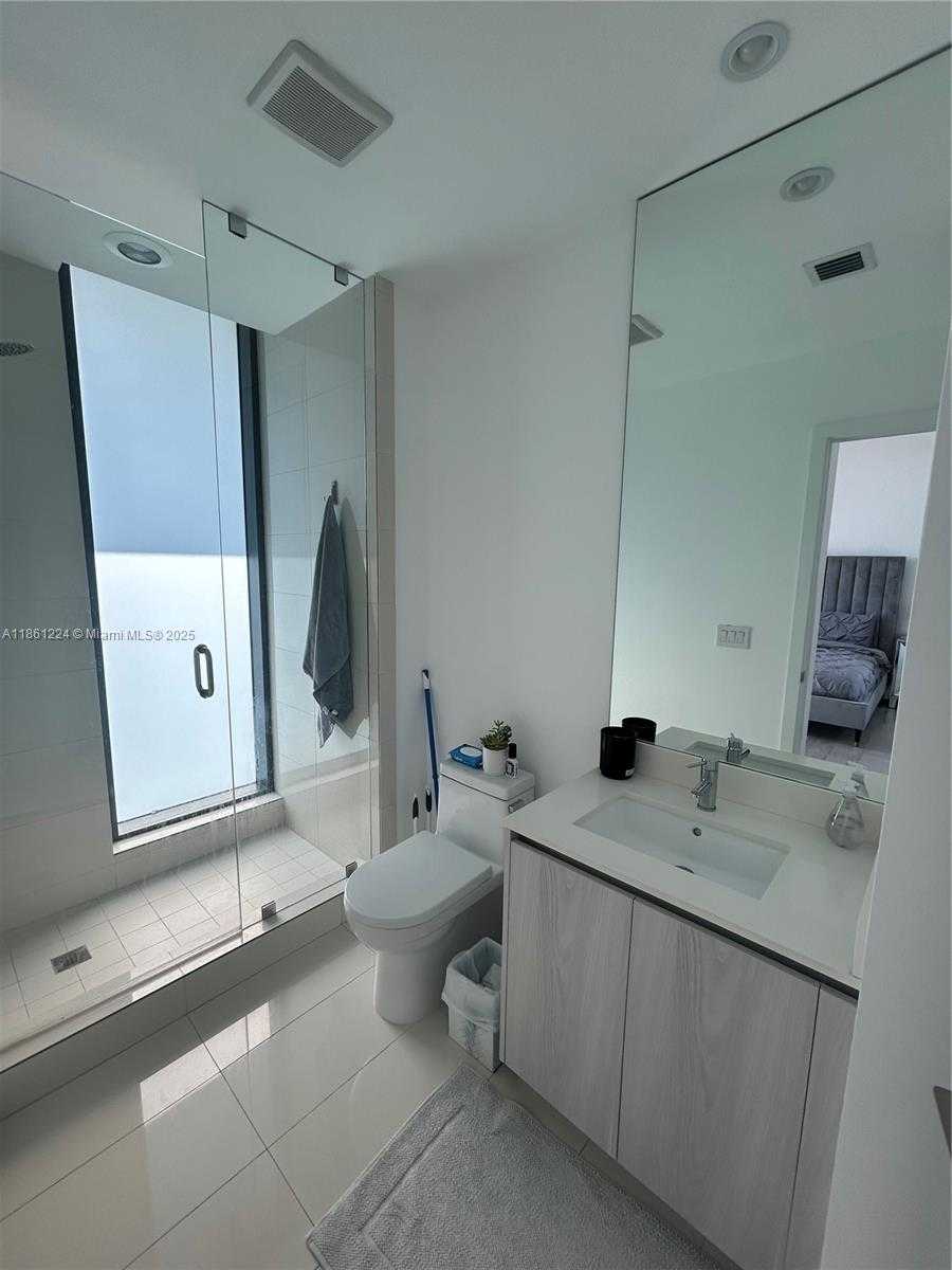 Small Image of 480 NORTH EAST 31ST ST #3001, Miami Number 13