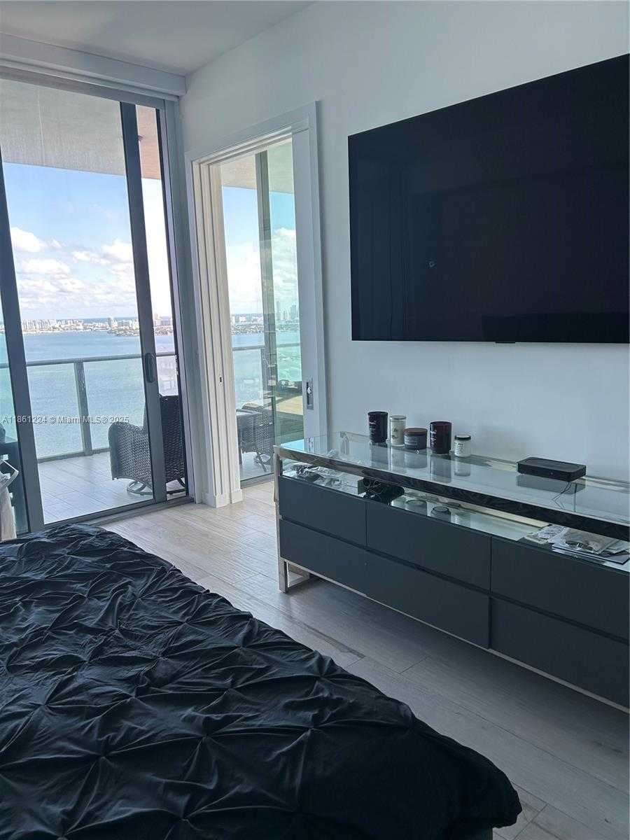 Small Image of 480 NORTH EAST 31ST ST #3001, Miami Number 7