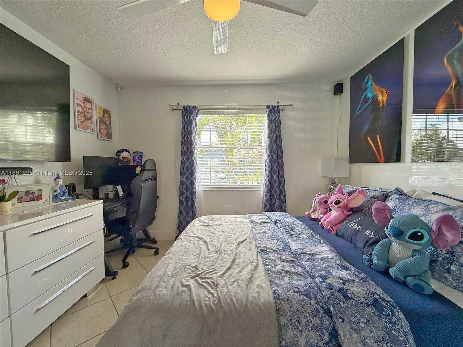 Small Image of 18331 SOUTH WEST 135TH AVE, Miami Number 16