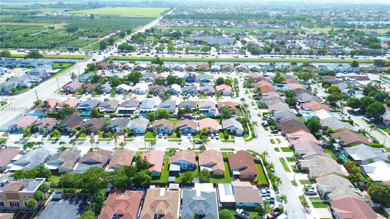 Small Image of 18331 SOUTH WEST 135TH AVE, Miami Number 24